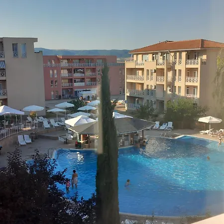 Sunny Day 6 One Bedroom *