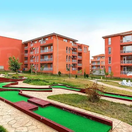 Sunny Day 6 One Bedroom Apartment *