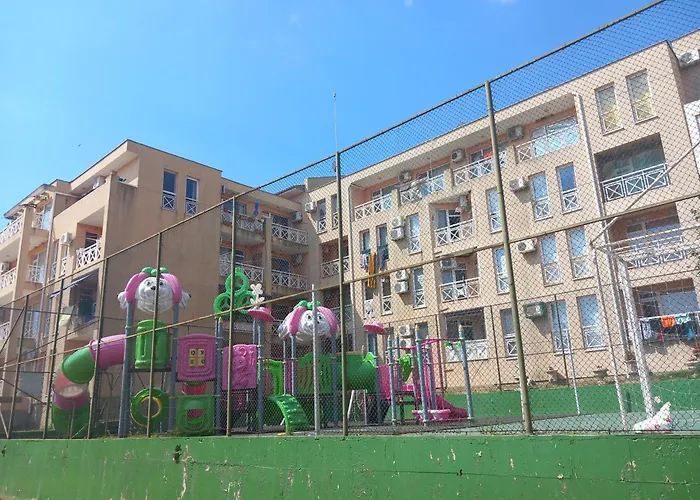 Sunny Day 6 One Bedroom * サニービーチ