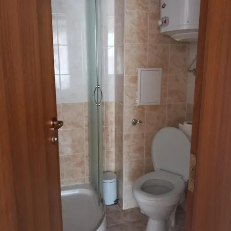 Sunny Day 6 One Bedroom דירה *